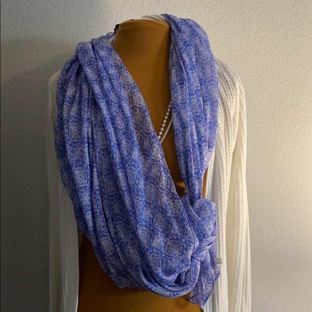 Scarf/wrap